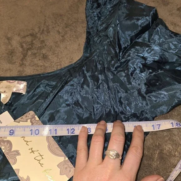 Band Of The Free Camille Wrap Crop Top Boho Teal NWT Medium - Picture 13 of 16